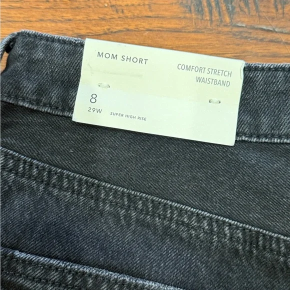 American Eagle Super High Rise Mom Shorts - Picture 4 of 4